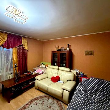 Прибузька вул., 18