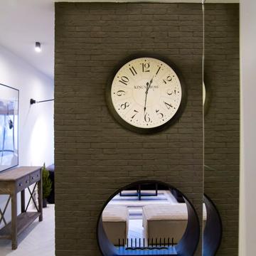 Дніпровська набережна вул., 14-Б