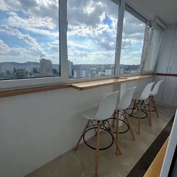 Кирила Студинського вул., 10