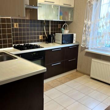 Скиданівська вул., 23