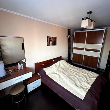 Академіка Заболотного вул., 67 к2