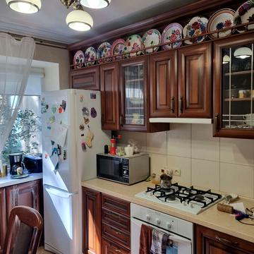 Тершаковців вул. (), 2