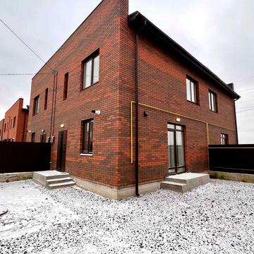 Весняний провулок