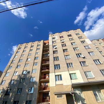 Чорновола вул., 62