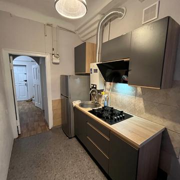 Тараса Шевченка просп., 2/28