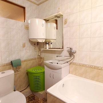 Автозаводська вул., 7а