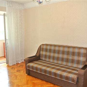 Шолом-Алейхема вул., 12