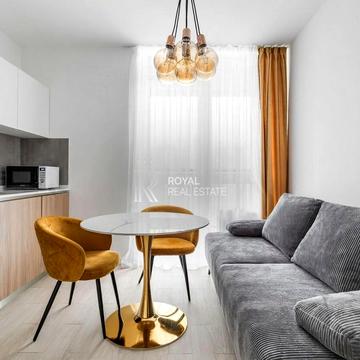 Джона Маккейна вул. (Івана Кудрі), 1-Б