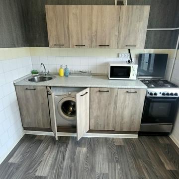 Миколи Міхновського бульв. (Дружби народів), 3