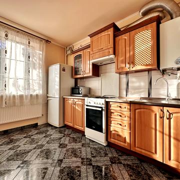 Джорджа Вашингтона вул. (Батальна), 4а к6