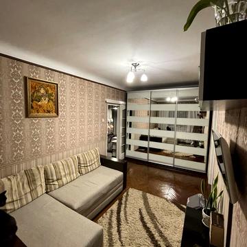 24 Серпня вул., 17