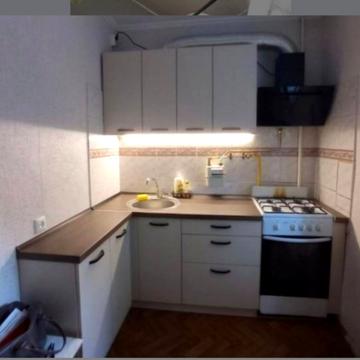 Радісна вул., 23