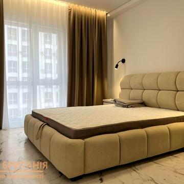 Михайла Максимовича вул. (Онуфрія Трутенка), (Будинок «Віндзор»)