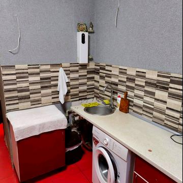 Високий пров., 18