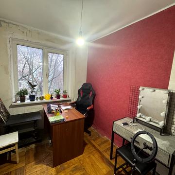 Героїв Крут вул. (Валентини Терешкової), 40