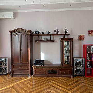 Богдана Лепкого вул., 11