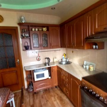 Чарівна вул., 36