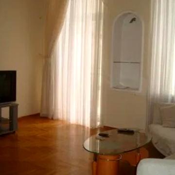 Стрілецька вул., 7/6