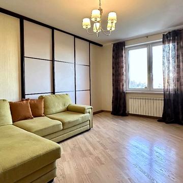 Феодосійський пров., 14