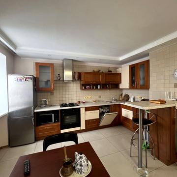 Радистів вул., 2