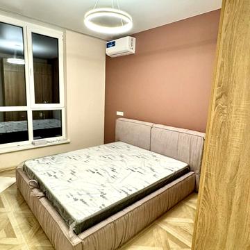 Пасічна вул., 150