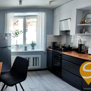 Чарівна вул., 333