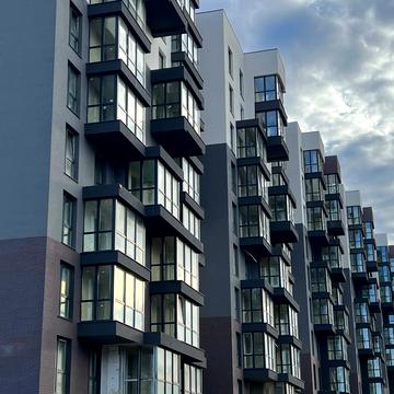 Науки вул., (Будинок)