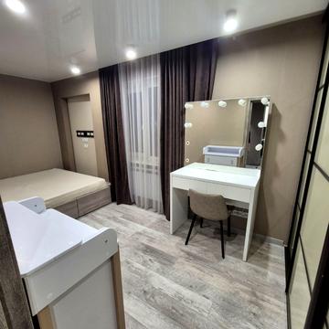 Алана Шепарда вул. (Суворова), 11-А