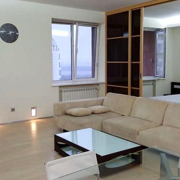 Сімферопольська вул., 11