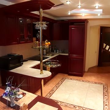 Святошинська пл., 1