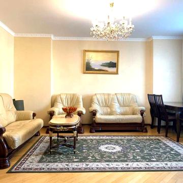 Михайла Гришка вул., 9