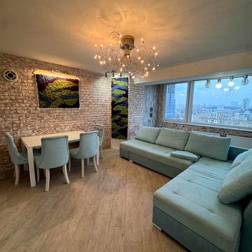 Вячеслава Чорновола вул., 30