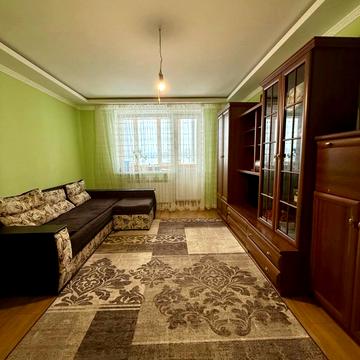 Мирогощанська вул., 69