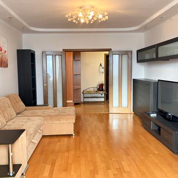 Зоопаркова вул., 2