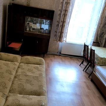 Приморський бульв., 8