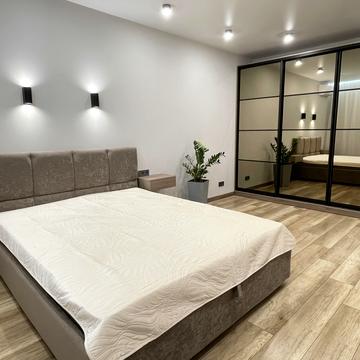 Святошинська вул., 58