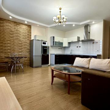 Старонаводницька вул., 6-Б