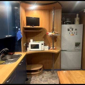 Велика Набережна вул. (50-річчя СРСР), 35