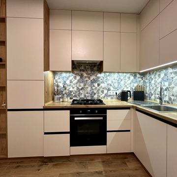 Приозерний бульв., 5а