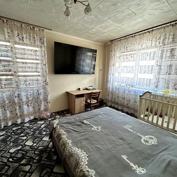 Володимира Івасюка просп. (Героїв Сталінграду), 42