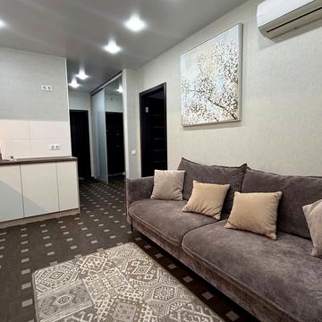 Набережна Перемоги вул., 62