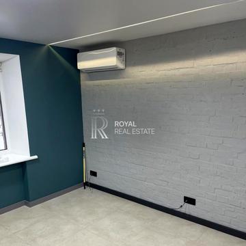 Велика Васильківська вул. (Червоноармійська), 131