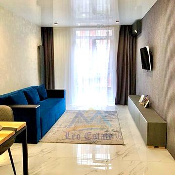 Вячеслава Чорновола просп. (), 16ж