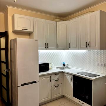 Сімї Кульженків вул. (Петра Дегтяренка), 37