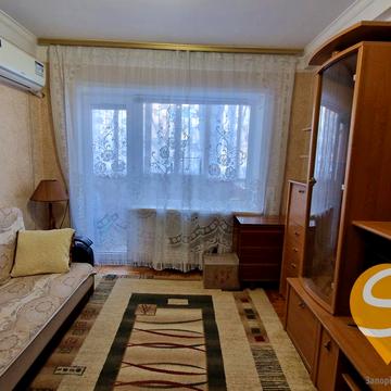 Бочарова вул., 12