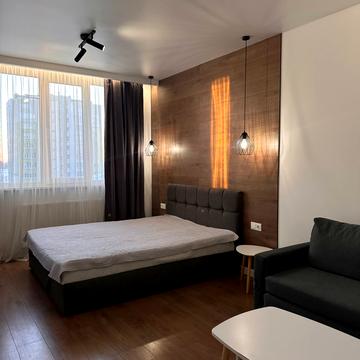 Карла Мікльоша вул., 13