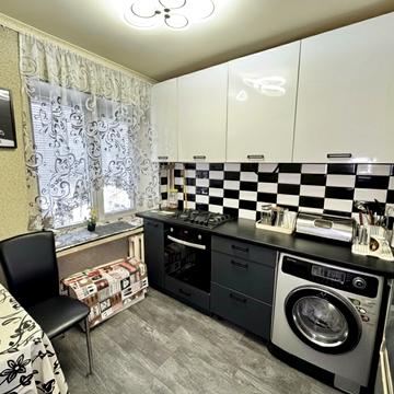 Київська вул., 60