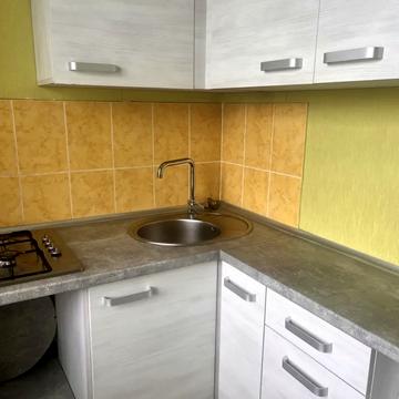 Кропивницького вул., 10