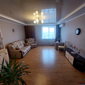 Героїв України просп. (Героїв Сталінграду), 13-Е