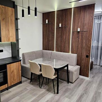 Замонастирська вул., 24